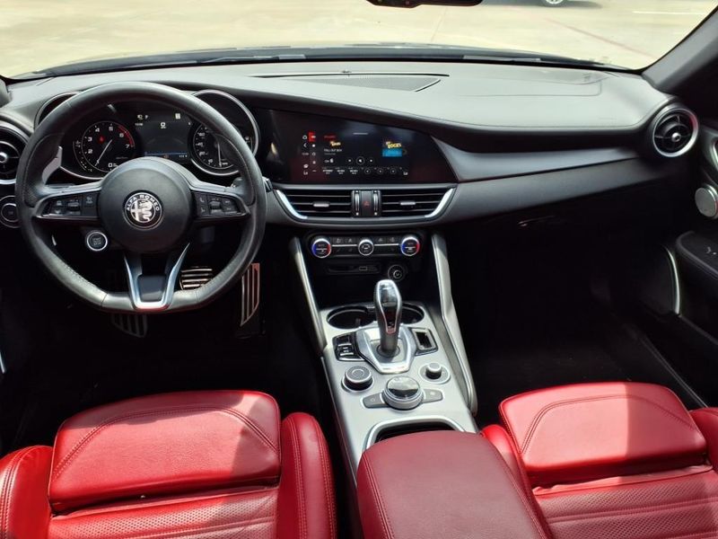 2022 Alfa Romeo Giulia VeloceImage 7