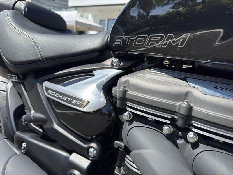 2025 Triumph Rocket III Storm GT - GRANITE - SAPPHIRE BLACK 