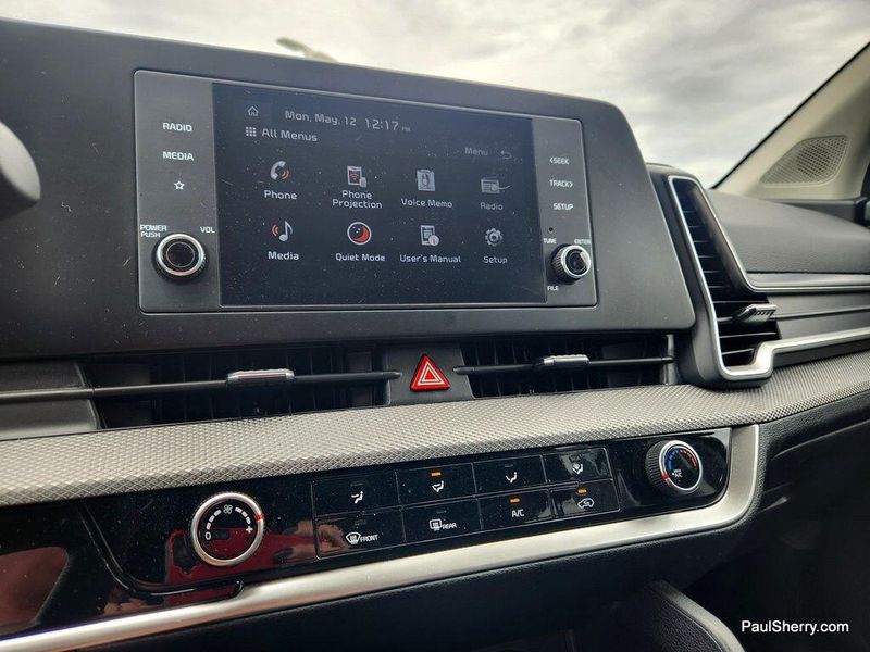 2023 Kia Sportage LX photo 4