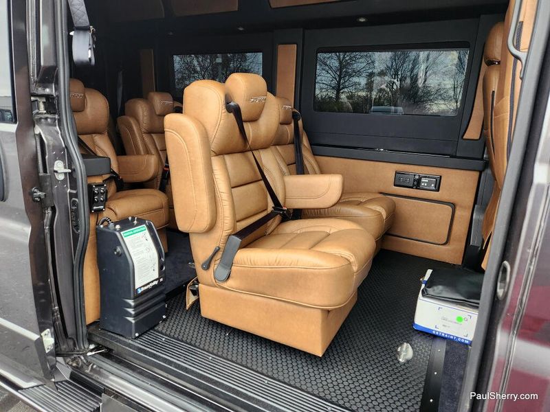 New 2024 RAM Promaster 2500 Slt+ Window Van High Roof 159' Wb