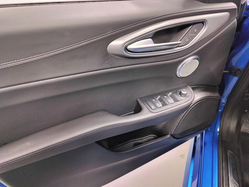 Used 2024 Alfa Romeo Giulia Veloce Premium AWD w/Sunroof/Activ AsstImage 28