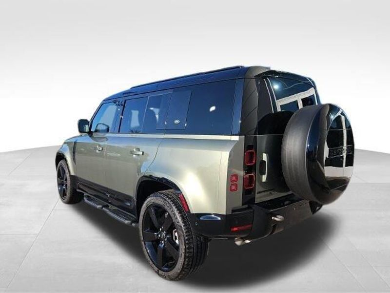 Used 2023 Land Rover Defender X-Dynamic SE