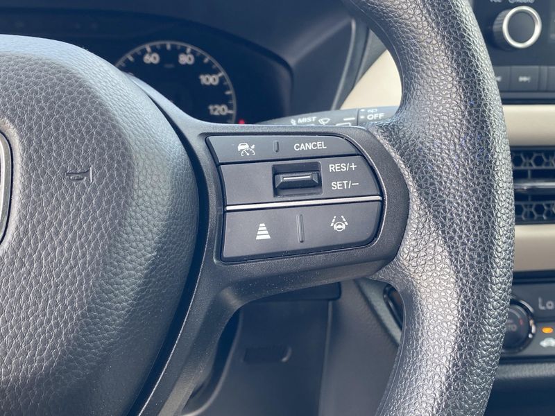 Used 2025 Honda HR-V LXImage 28