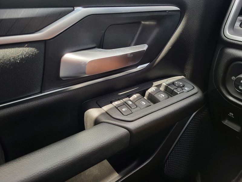 2025 RAM 1500 Big Horn Crew Cab 4x4 5