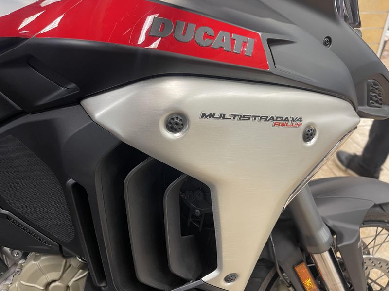 New 2024 Ducati MULTISTRADA V4 RALLY TRAVEL & RADAR - DEMO Image 9
