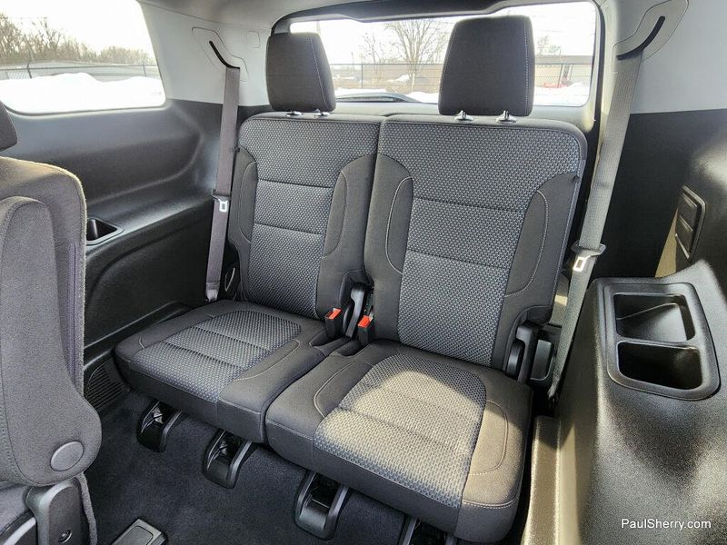 Used 2023 GMC Acadia SLE