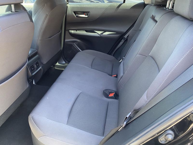 Used 2021 Toyota Venza LEImage 14