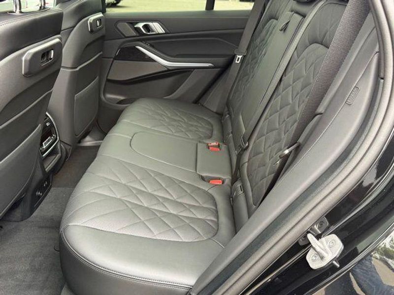 New 2026 BMW X5 xDrive50eImage 27