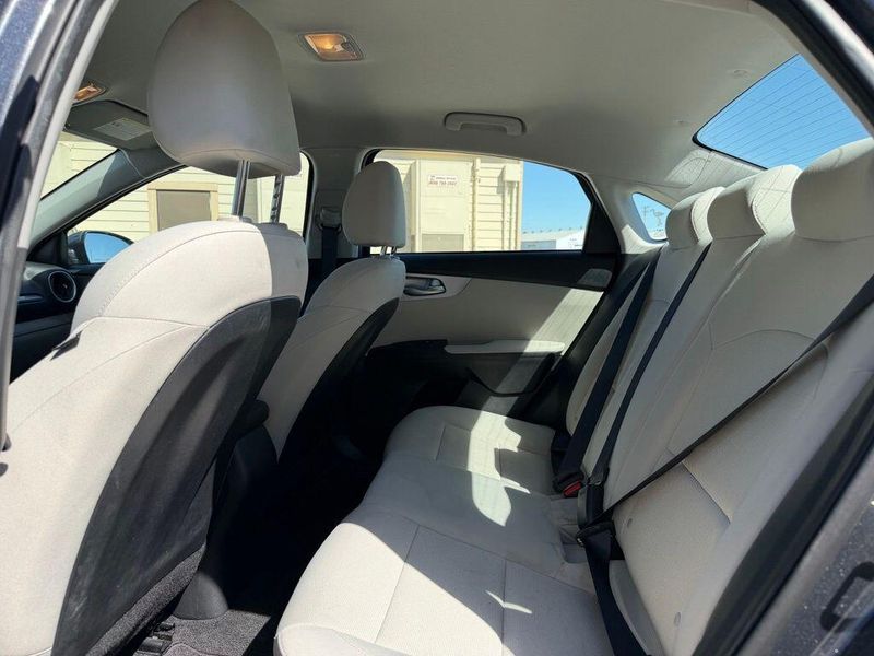 Used 2023 Kia Forte LXSImage 13