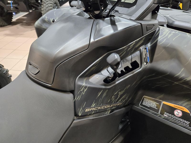 NEW 2026 CAN-AM OUTLANDER BACKCOUNTRY 1000R Image 17