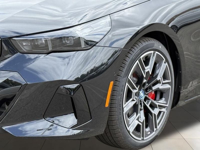 2025 BMW i5 eDrive40Image 11