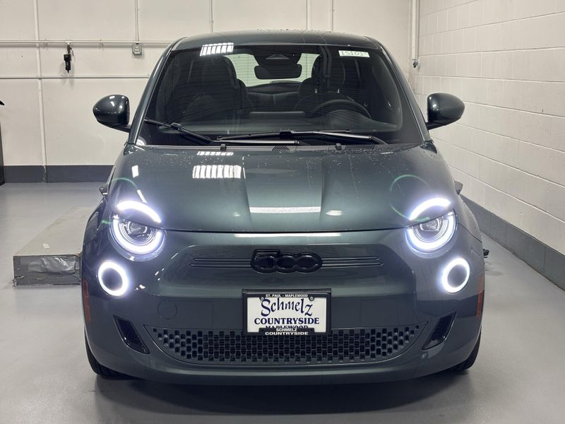 New 2025 Fiat 500e Giorgio Armani Collector