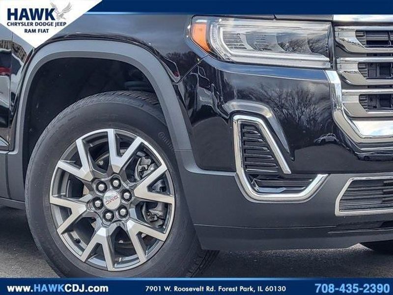 2023 Gmc Acadia SLE photo 3