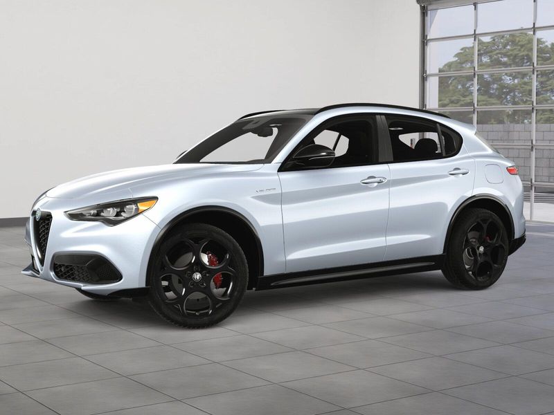New 2025 Alfa Romeo Stelvio AwdImage 1