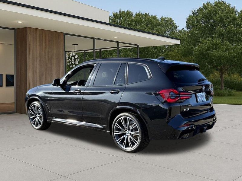 Used 2023 BMW X3 xDrive30iImage 11