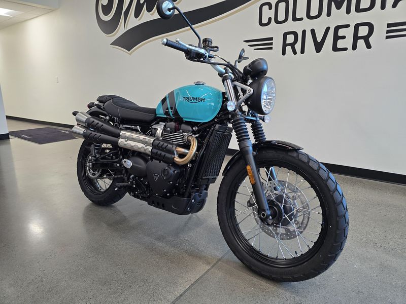 2025 Triumph SCRAMBLER 900