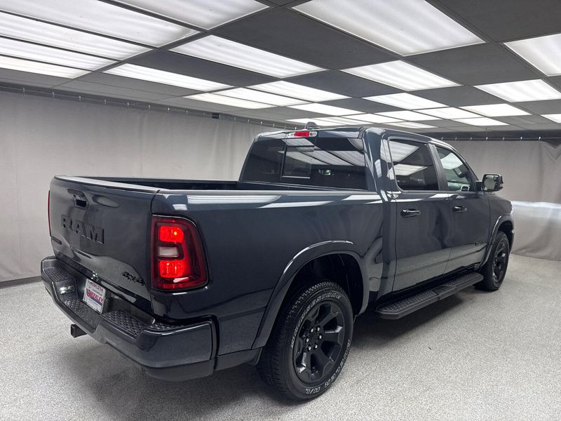 2025 RAM 1500 Big Horn Crew Cab 4x4 5