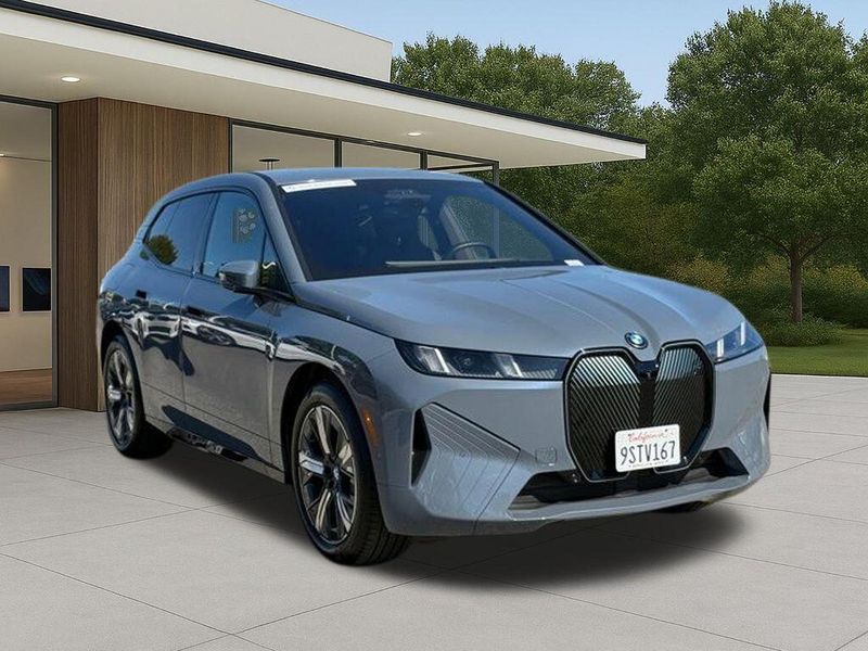 Used 2026 BMW iX xDrive45Image 6