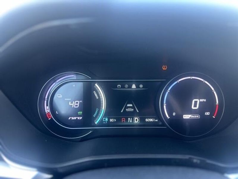 Used 2022 Kia Niro EV EX PremiumImage 18