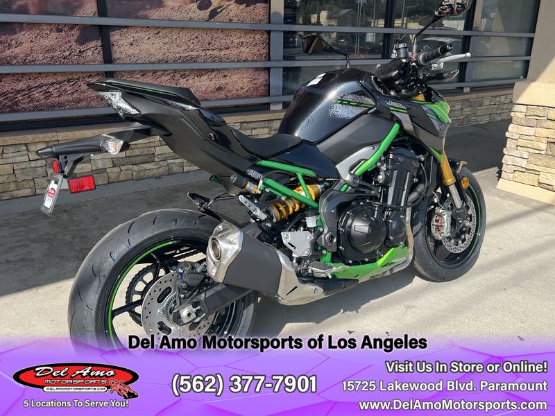 2024 Kawasaki ZR900MRFNL-BK2  in a METALLIC SPARK BLACK/METALLIC MATTE GRAPHENESTEEL GRAY/CANDY LIME GREEN exterior color. Del Amo Motorsports of Los Angeles (562) 262-9181 delamomotorsports.com 