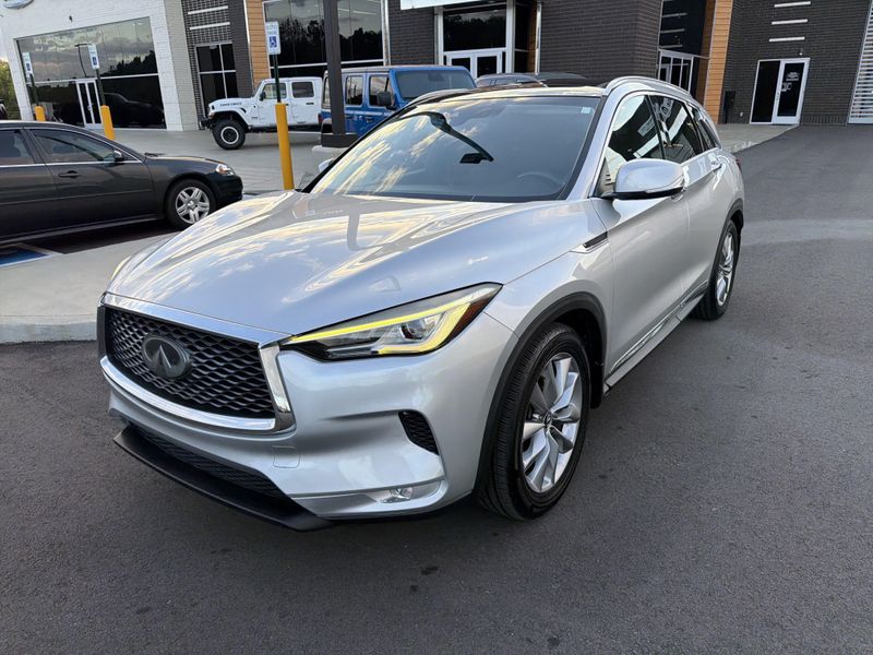 Used 2019 INFINITI QX50 LuxeImage 2