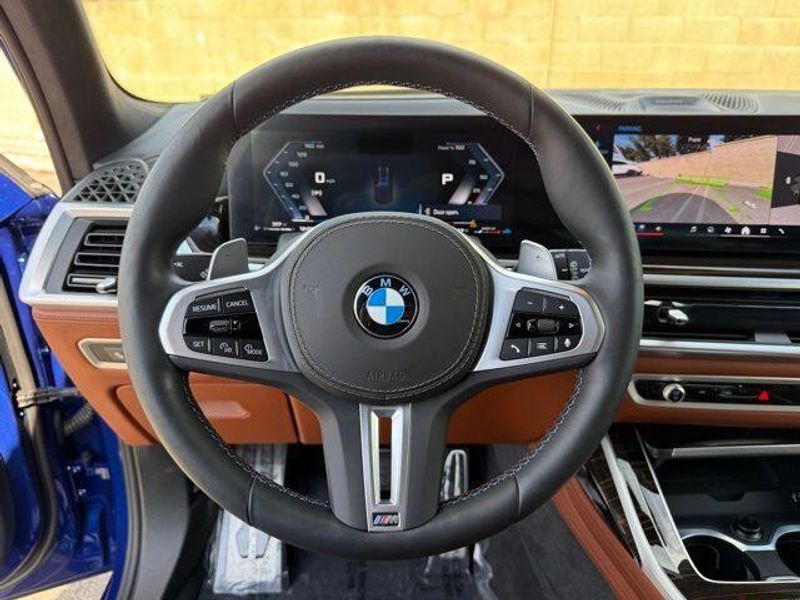 Used 2025 BMW X7 M60iImage 21