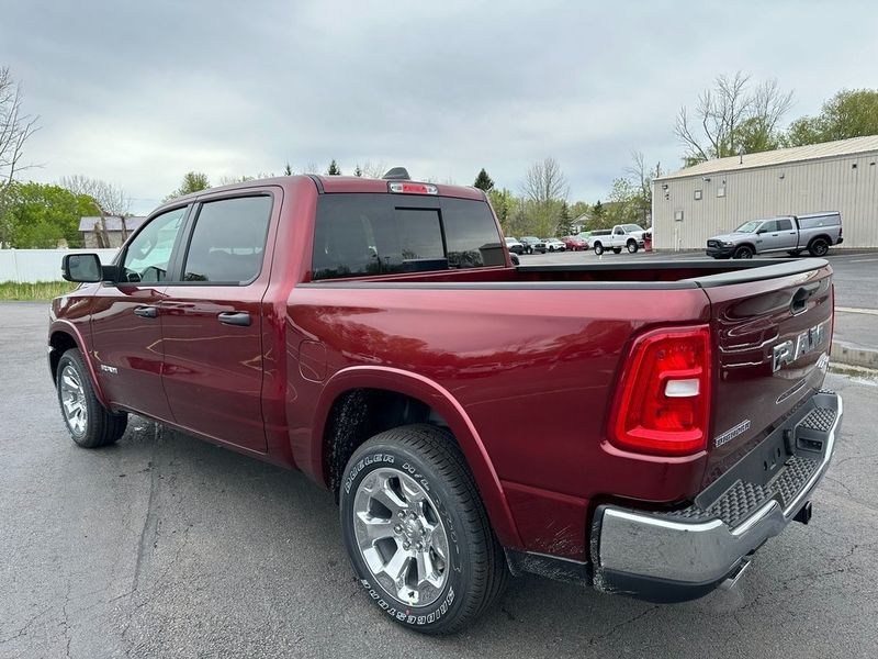 2025 RAM 1500 Big Horn Crew Cab 4x4 5