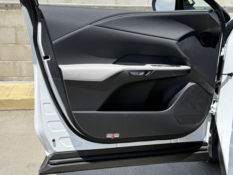 2025 Lexus RX Image 17