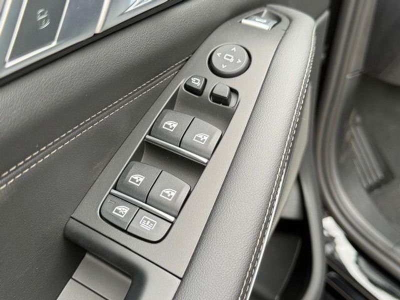 New 2026 BMW X7 xDrive40iImage 16