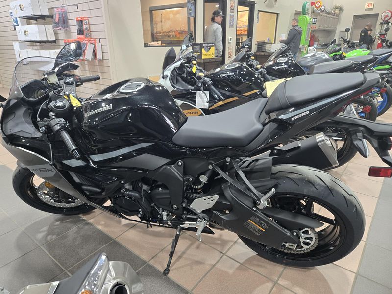 NEW 2026 KAWASAKI NINJA ZX6R Image 4