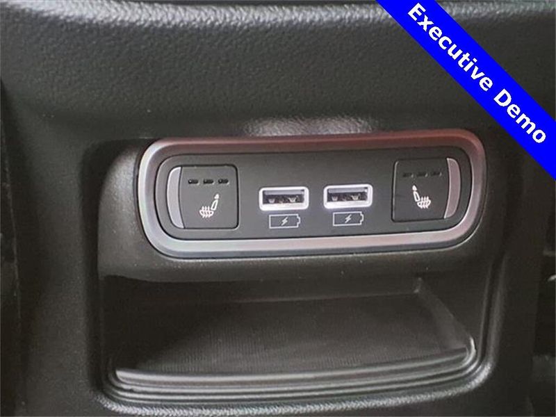 New 2025 Alfa Romeo Stelvio VeloceImage 13