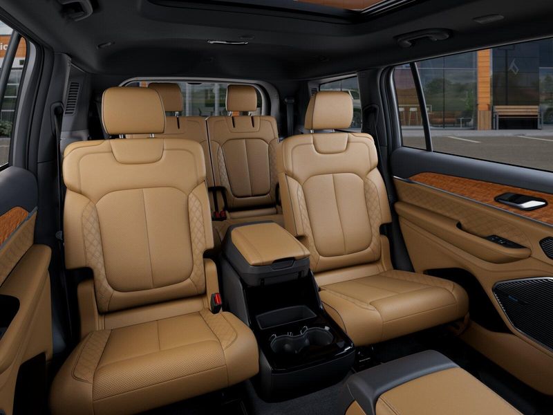 New 2026 Jeep Grand Cherokee L Summit 4x4Image 41