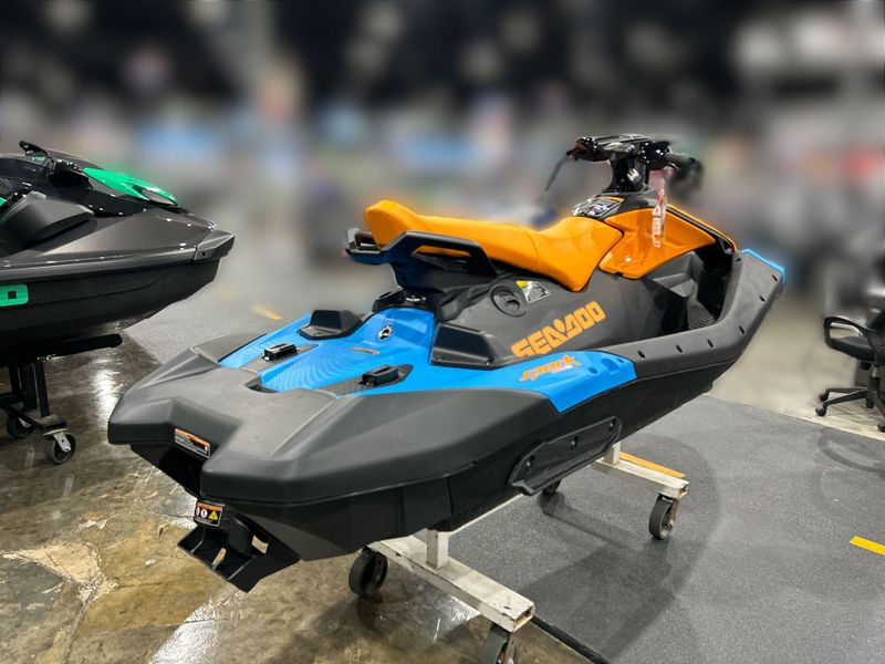 New 2026 Sea-Doo SPARK FOR 3 90 TRIXX (SOUND SYSTEM) Image 16