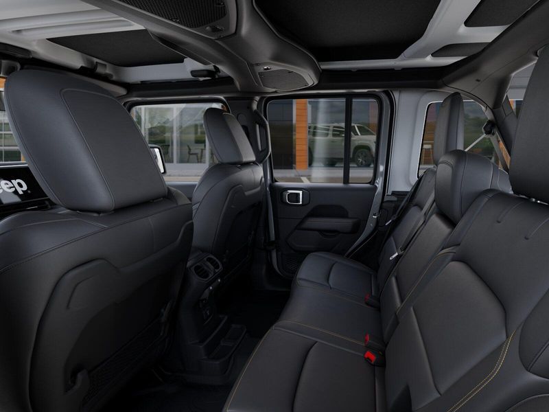 New 2026 Jeep Wrangler 4-door SaharaImage 23