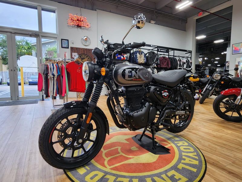 New 2024 Royal Enfield HUNTER 350 Image 4