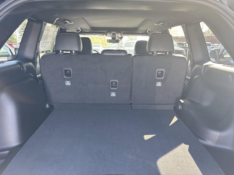 New 2025 Jeep Grand Cherokee Limited 4x4Image 13