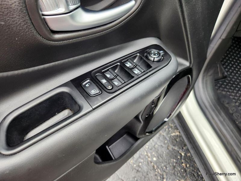 Used 2020 Jeep Renegade Altitude