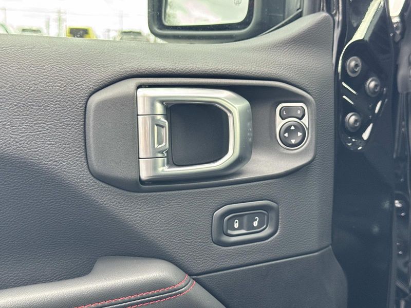 New 2026 Jeep Wrangler 4-door Rubicon X