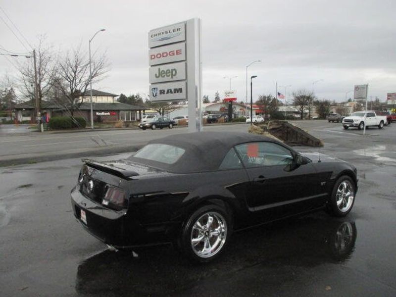 2007 Ford Mustang Image 7