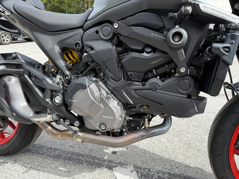 2022 Ducati Monster 937 
