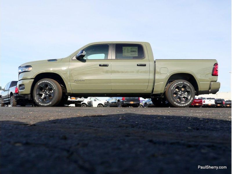 New 2026 RAM 1500 Big Horn Crew Cab 4x4 5'7' Box