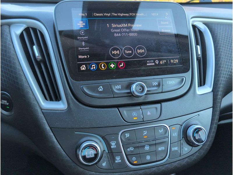 Used 2024 Chevrolet Malibu LTImage 12