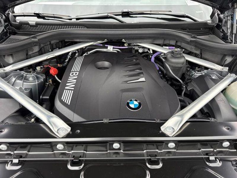 Used 2026 BMW X5 sDrive40iImage 33