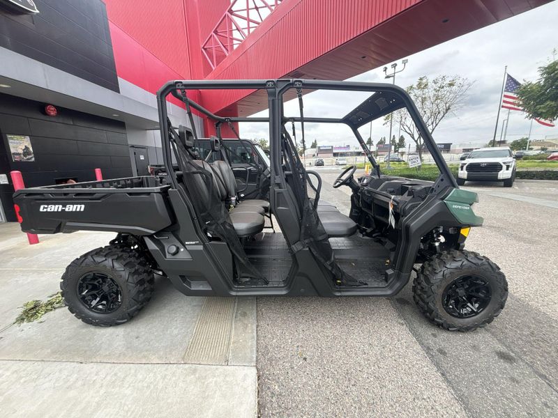 New 2026 Can-Am DEFENDER MAX DPS HD9 Image 11