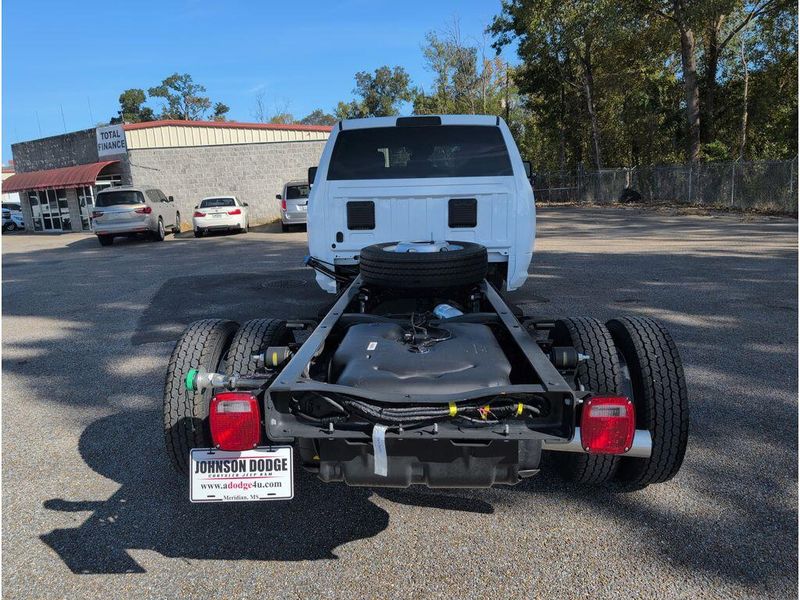 New 2026 RAM 5500 Tradesman Chassis Crew Cab 4x4 84