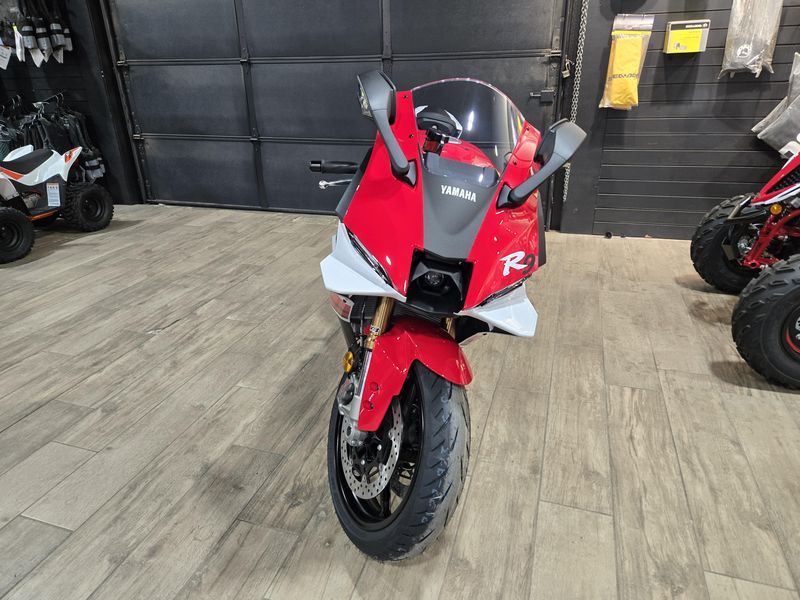 NEW 2026 YAMAHA YZFR9 70TH ANNIVERSARY EDITION Image 7