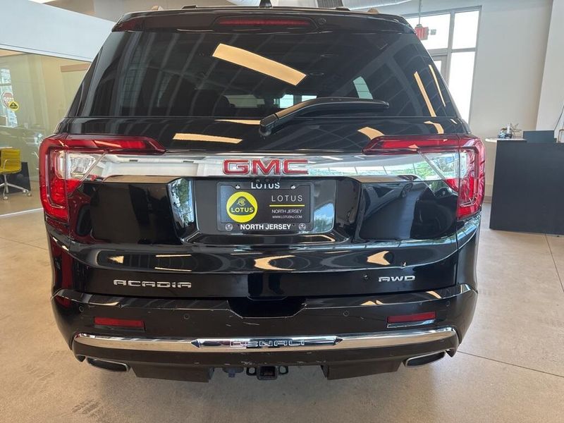 2022 GMC Acadia Denali