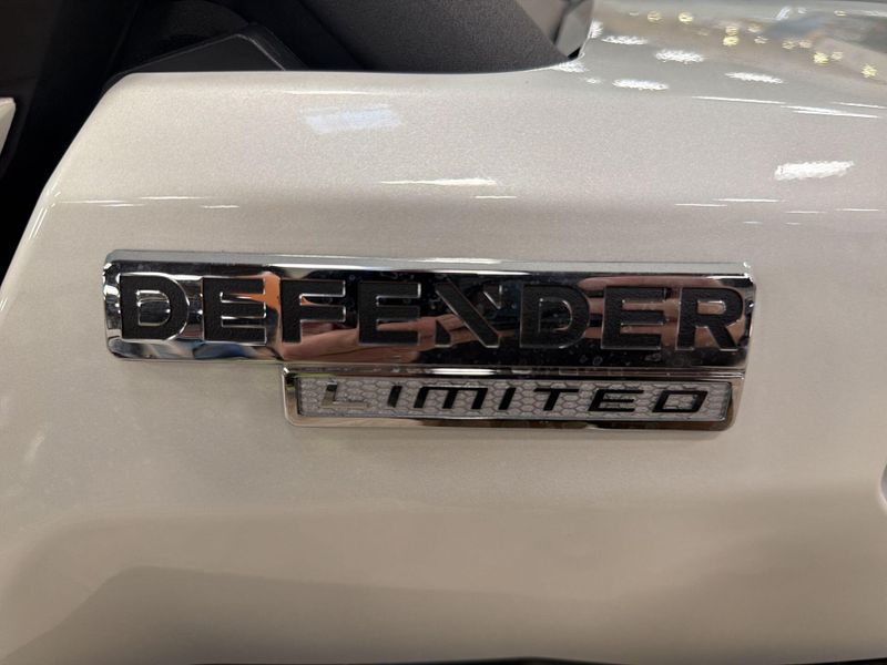 New 2026 Can-Am DEFENDER MAX LIMITED CAB HD11 Image 31