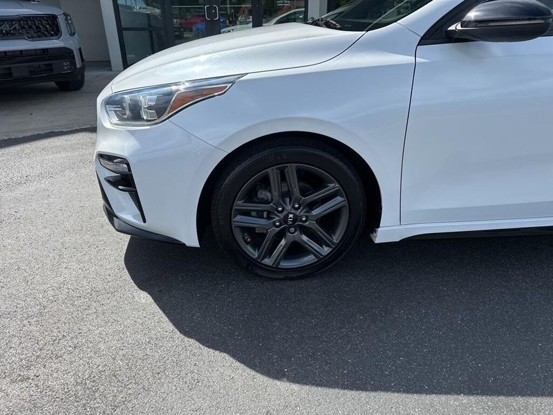 2021 Kia Forte GT-Line photo 11