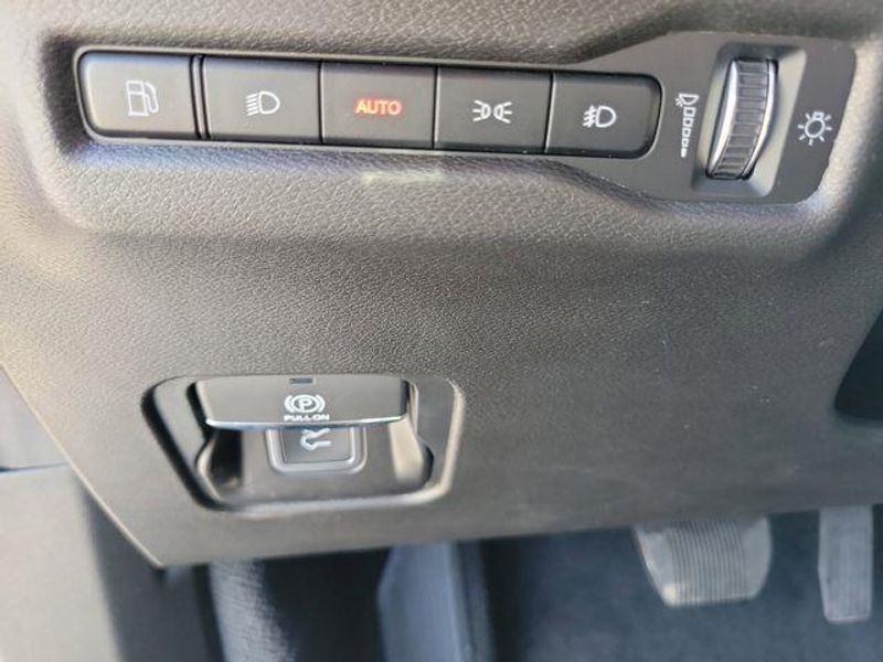 New 2026 Jeep Cherokee Laredo 4x4